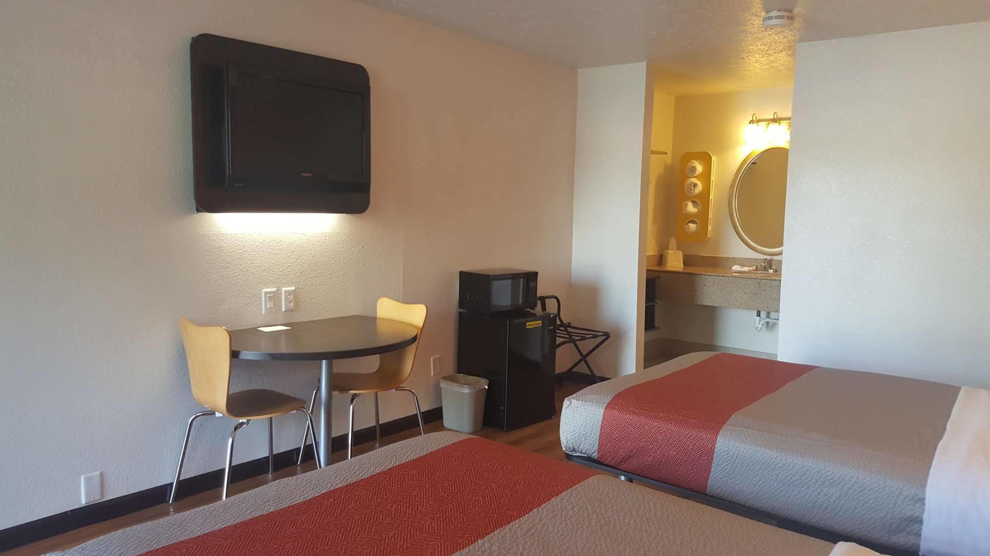 Motel 6-Columbus, Oh - Osu Exterior photo