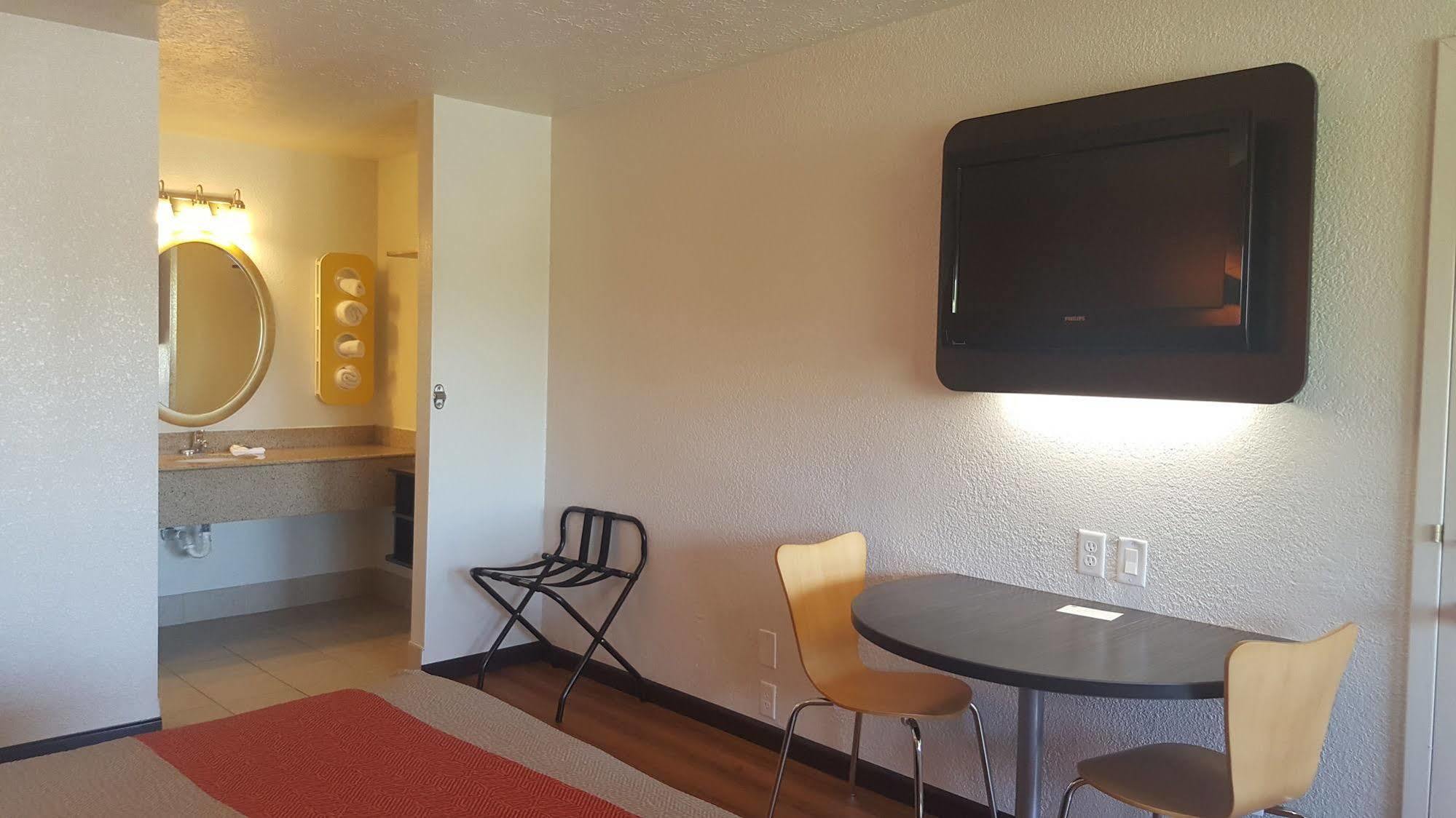 Motel 6-Columbus, Oh - Osu Exterior photo